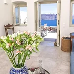 Villa Elegant Santorini Superior One Bedroom With Outdoor Hot Tub