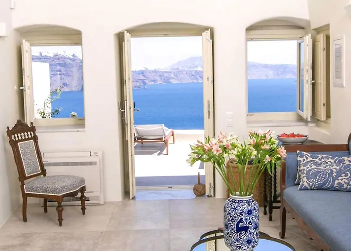 Elegant Santorini Superior One Bedroom With Outdoor Hot Tub Villa